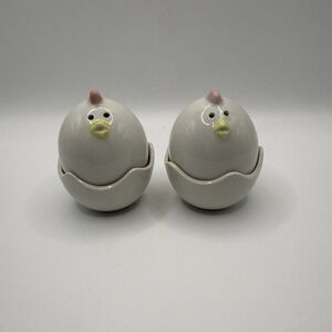 Vintage Made In Japan Baby Rooster Hatching in Cracked Eggs Salt and Pepper Set